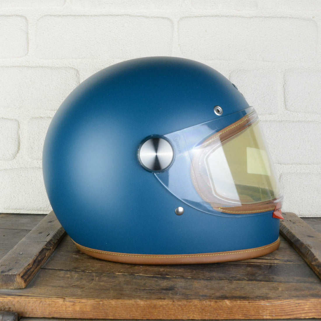 Heroine Racer Custom Teal Finish ECE 22.05 M - Sample Sale 925
