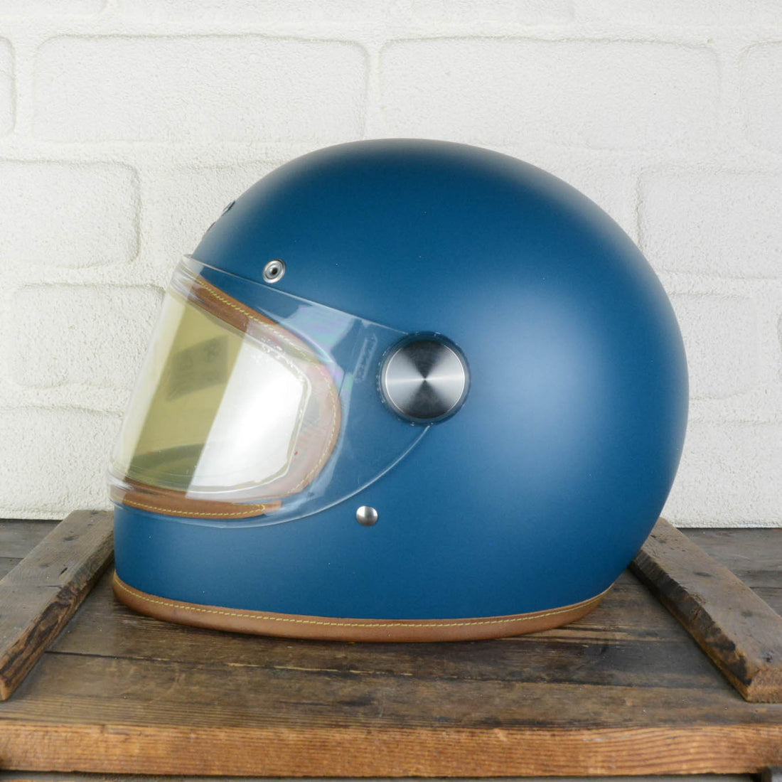 Heroine Racer Custom Teal Finish ECE 22.05 M - Sample Sale 925
