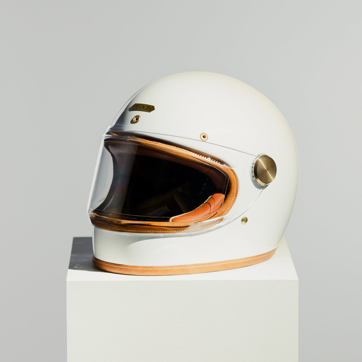Heroine Racer Knight White 2.0 Carbon Full Face Helmet - Hedon