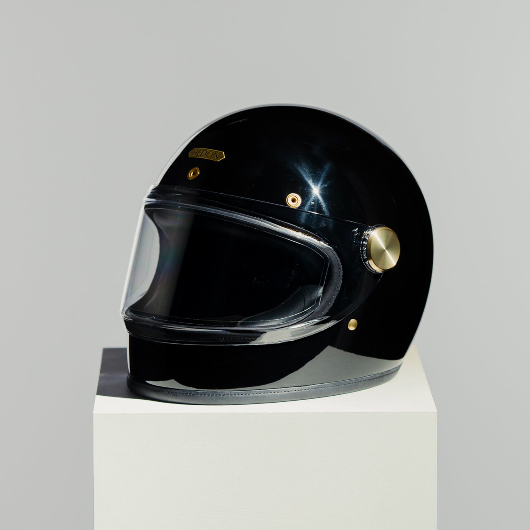 Heroine Racer Signature Black 2.0 Full Face Helmet - Hedon