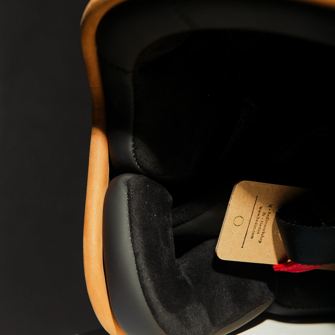 Hédoniste Stable Black