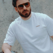 SIGNATURE WHITE T SIGNATURE WHITE T