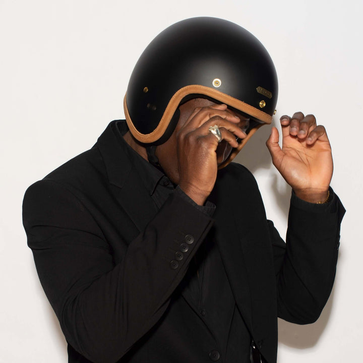 Hedonist Stable Black | ECE 22.05 | Last Chance at HEDON