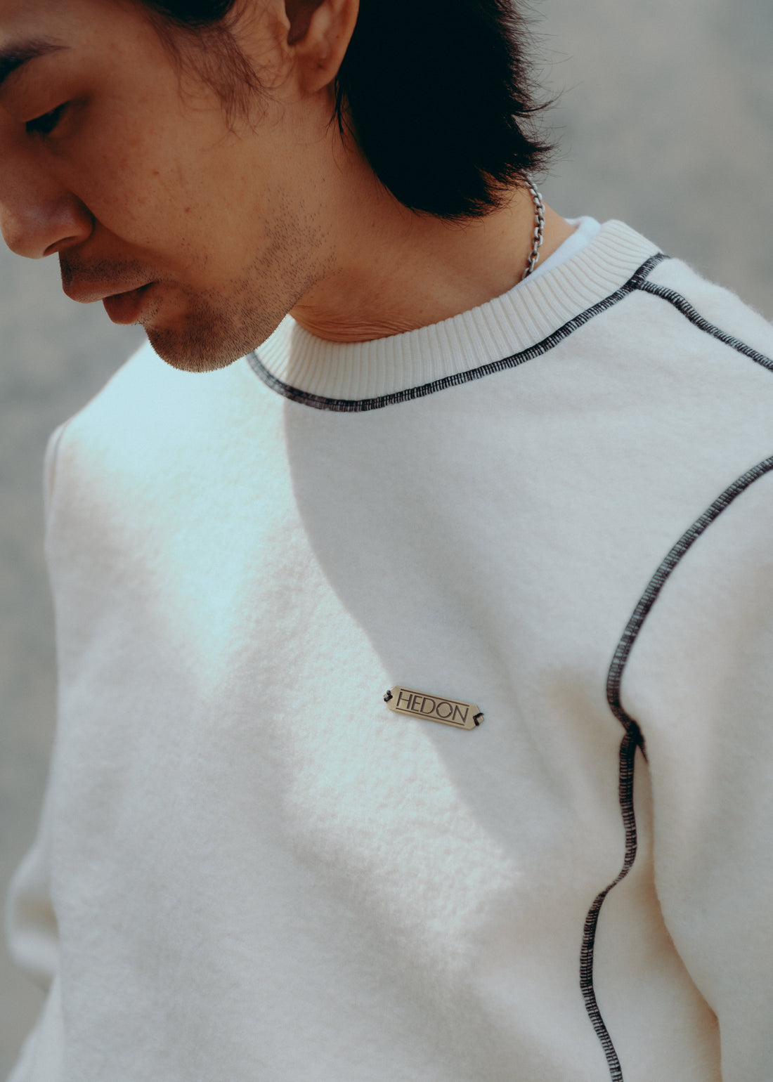 WHITE STRIPES SWEATER