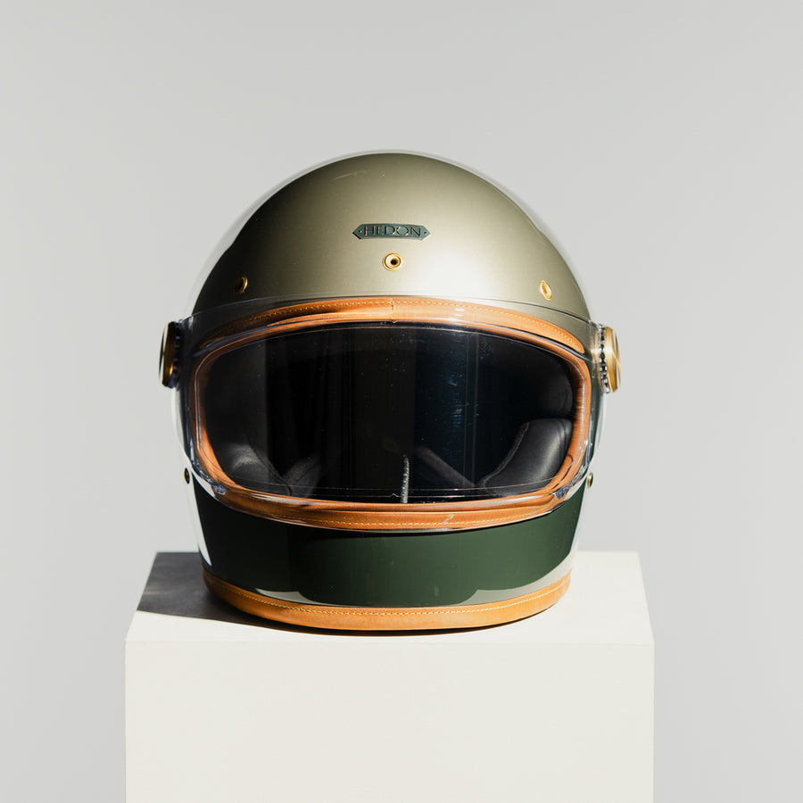 Heroine Racer Gentleman 2.0 Carbon Full Face Helmet - Hedon