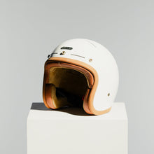 Edenist Stable Black Edenist Knight White at HEDON