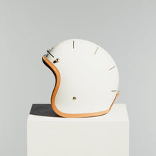 Edenist Stable Black Edenist Knight White at HEDON