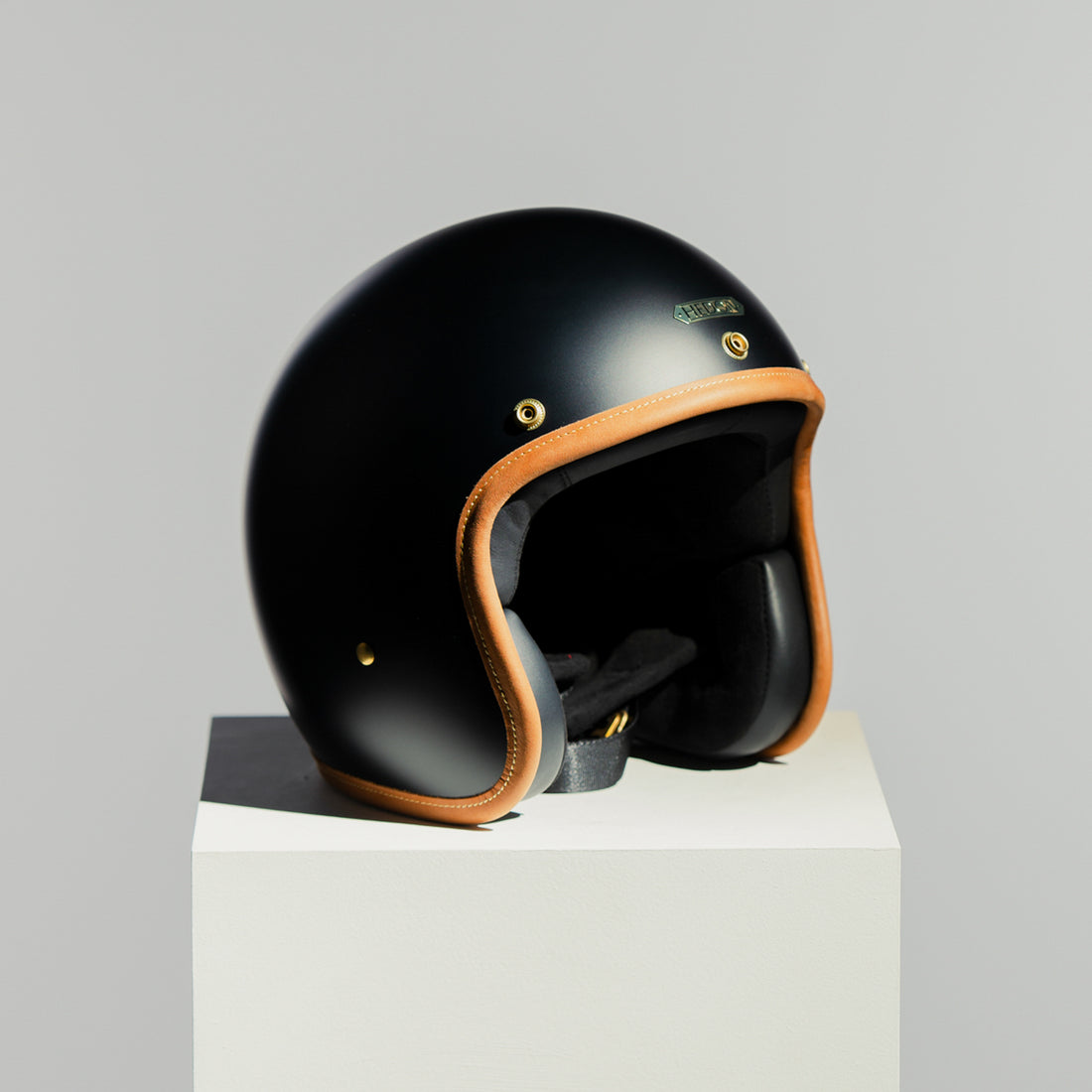 Hédoniste Stable Black