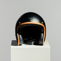 Hédoniste Stable Black